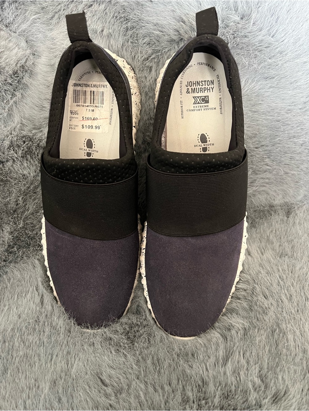 Johnston & Murphy Womens Navy and Black XC4 Extreme Comfort Sneakers